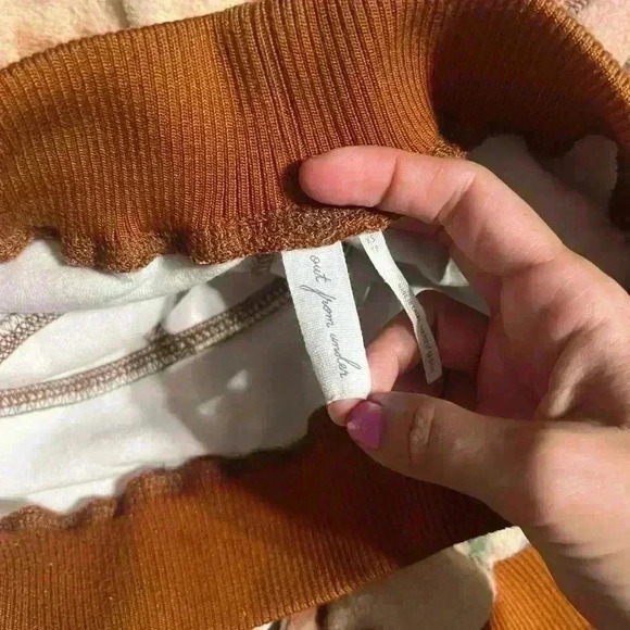 Out from under outlander jogger Xsmall - Picture 6 of 6